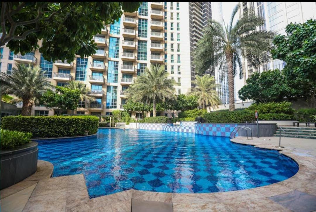 Trinity Holiday Homes - Standpoint Tower Downtown Dubai Eksteriør bilde