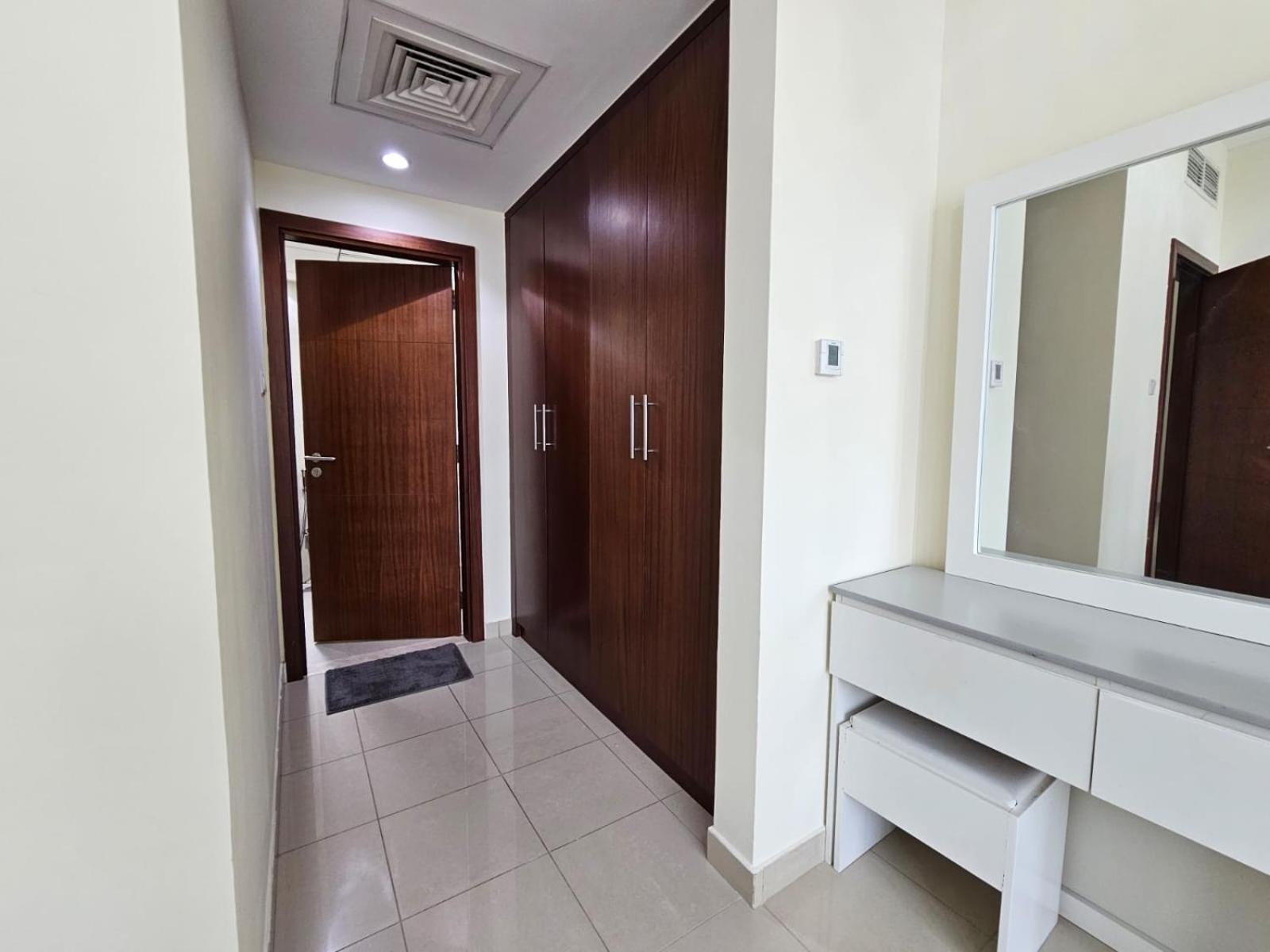 Trinity Holiday Homes - Standpoint Tower Downtown Dubai Eksteriør bilde
