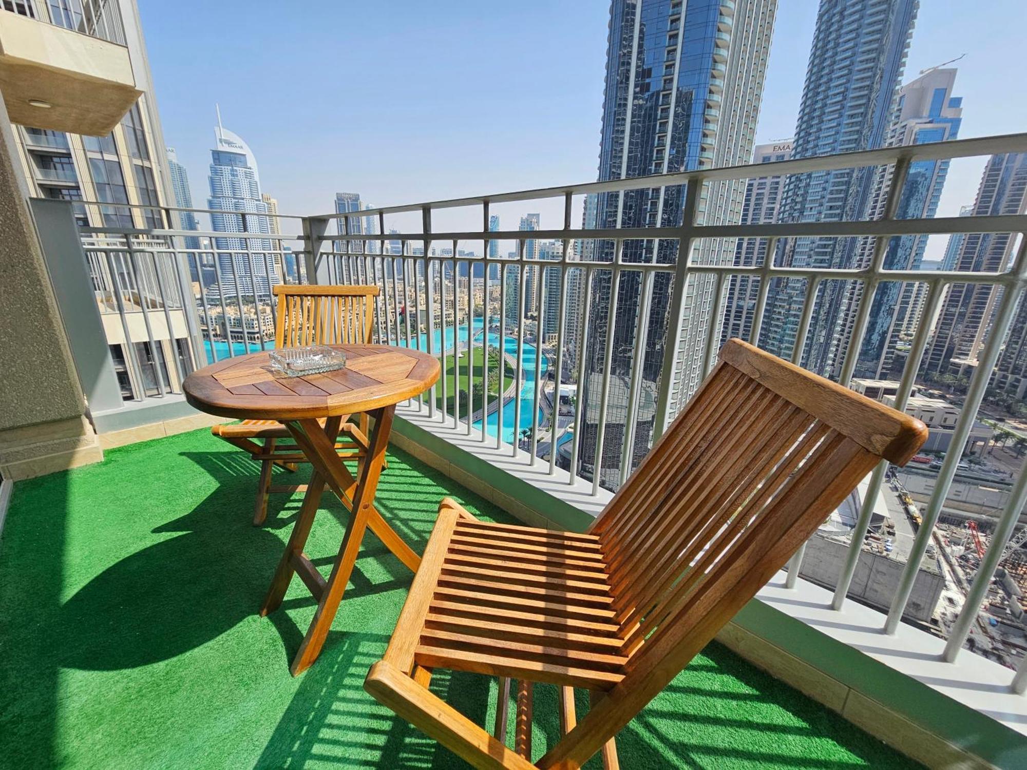 Trinity Holiday Homes - Standpoint Tower Downtown Dubai Eksteriør bilde
