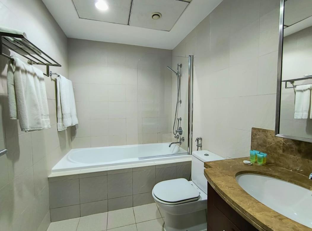 Trinity Holiday Homes - Standpoint Tower Downtown Dubai Eksteriør bilde